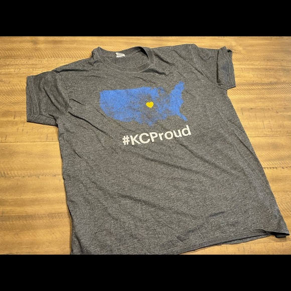 KC Pride T (size: Large) - Picture 1 of 2